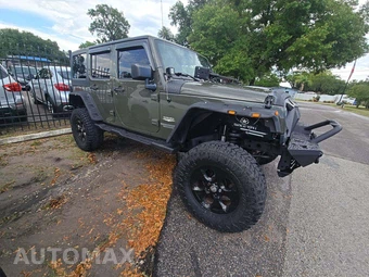2015 Jeep Wrangler Unlimited Sahara - miniatura 4