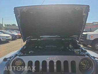 2015 Jeep Wrangler Unlimited Sahara - miniatura 18