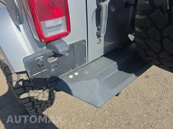 2015 Jeep Wrangler Unlimited Sahara - miniatura 20