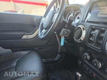 2015 Jeep Wrangler Unlimited Sahara - miniatura 23