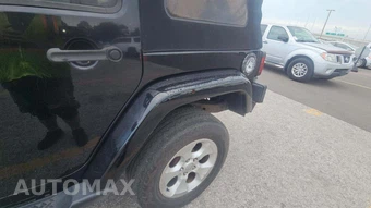 2015 Jeep Wrangler Unlimited Sahara - miniatura 24
