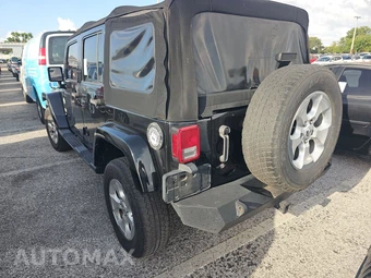 2015 Jeep Wrangler Unlimited Sahara - miniatura 6