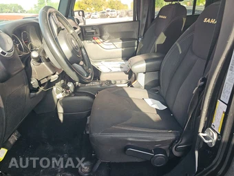 2015 Jeep Wrangler Unlimited Sahara - miniatura 7
