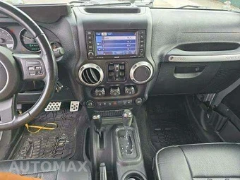 2015 Jeep Wrangler Unlimited Sahara - miniatura 10