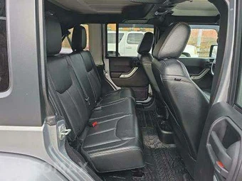 2015 Jeep Wrangler Unlimited Sahara - miniatura 16