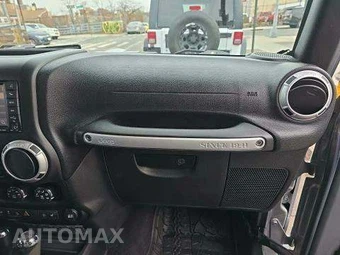 2015 Jeep Wrangler Unlimited Sahara - miniatura 19