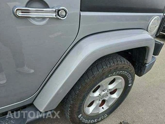 2015 Jeep Wrangler Unlimited Sahara - miniatura 22