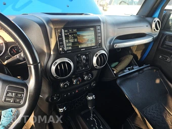 2015 Jeep Wrangler Unlimited Sahara - miniatura 11