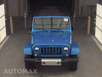 2015 Jeep Wrangler Unlimited Sahara - miniatura 2
