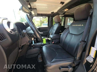2015 Jeep Wrangler Unlimited Sahara - miniatura 3