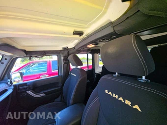 2015 Jeep Wrangler Unlimited Sahara - miniatura 11