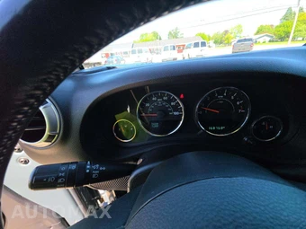2015 Jeep Wrangler Unlimited Sahara - miniatura 9
