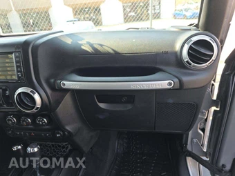 2015 Jeep Wrangler Unlimited Sahara - miniatura 19