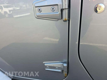 2015 Jeep Wrangler Unlimited Sahara - miniatura 27
