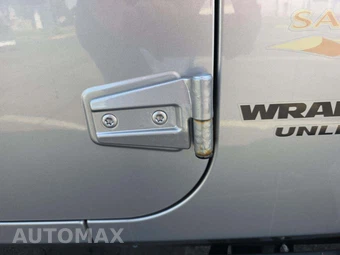 2015 Jeep Wrangler Unlimited Sahara - miniatura 29