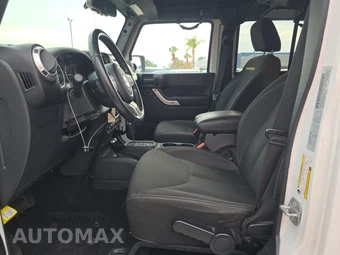 2015 Jeep Wrangler Unlimited Sahara - miniatura 7