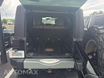 2015 Jeep Wrangler Unlimited Sahara - miniatura 14