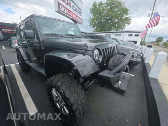 2015 Jeep Wrangler Unlimited Sahara - miniatura 4