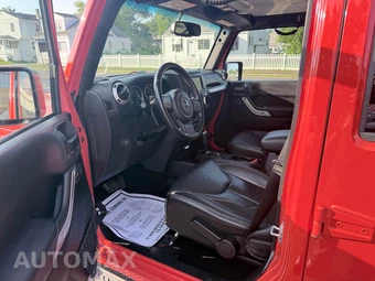 2015 Jeep Wrangler Unlimited Sahara - miniatura 12