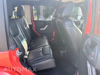 2015 Jeep Wrangler Unlimited Sahara - miniatura 17