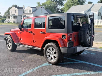 2015 Jeep Wrangler Unlimited Sahara - miniatura 3