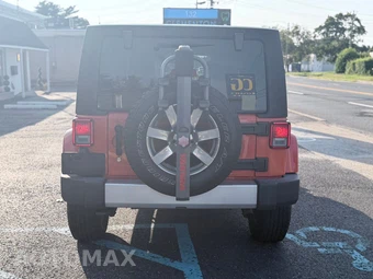 2015 Jeep Wrangler Unlimited Sahara - miniatura 5