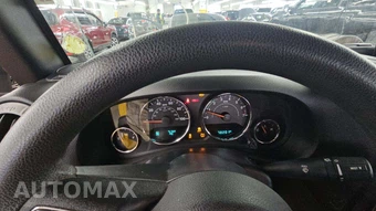 2015 Jeep Wrangler Unlimited Sport - miniatura 27