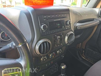 2015 Jeep Wrangler Unlimited Sport - miniatura 10