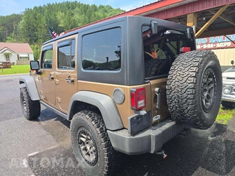 2015 Jeep Wrangler Unlimited Sport - miniatura 2