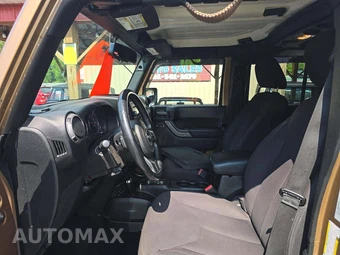 2015 Jeep Wrangler Unlimited Sport - miniatura 6