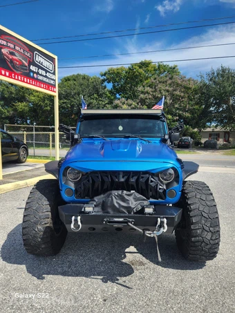 2015 Jeep Wrangler Unlimited Sport - miniatura 2