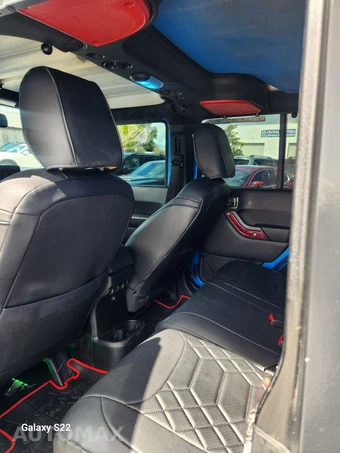 2015 Jeep Wrangler Unlimited Sport - miniatura 9