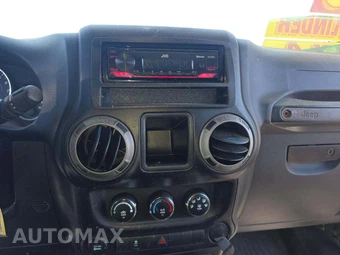2015 Jeep Wrangler Unlimited Sport - miniatura 10