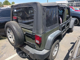 2015 Jeep Wrangler Unlimited Sport - miniatura 3
