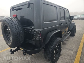 2015 Jeep Wrangler Unlimited Sport - miniatura 4