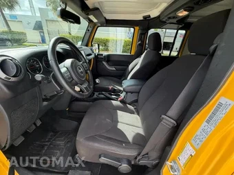 2015 Jeep Wrangler Unlimited Sport - miniatura 11
