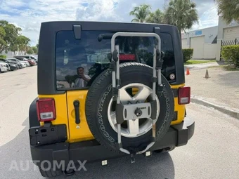2015 Jeep Wrangler Unlimited Sport - miniatura 6