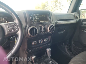 2015 Jeep Wrangler Unlimited Sport - miniatura 11