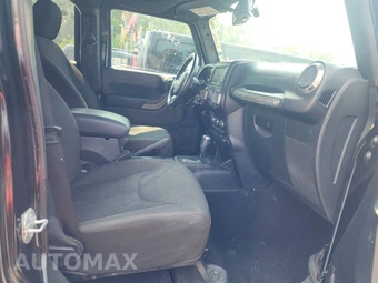 2015 Jeep Wrangler Unlimited Sport - miniatura 8