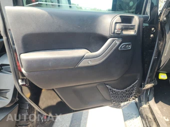 2015 Jeep Wrangler Unlimited Sport - miniatura 9