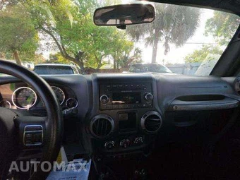 2015 Jeep Wrangler Unlimited Sport - miniatura 10