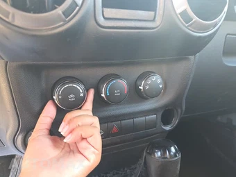2015 Jeep Wrangler Unlimited Sport - miniatura 29
