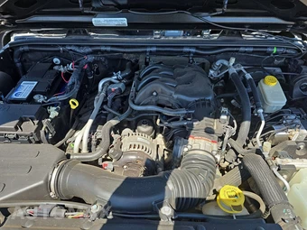 2015 Jeep Wrangler Unlimited Sport - miniatura 15