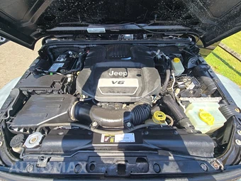2015 Jeep Wrangler Unlimited Sport - miniatura 15