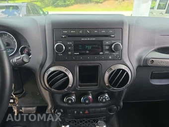 2015 Jeep Wrangler Unlimited Sport - miniatura 10