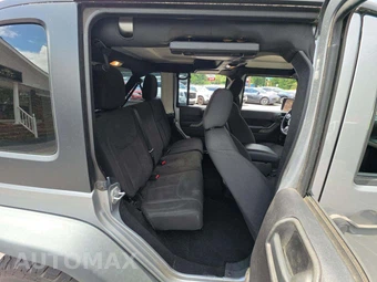 2015 Jeep Wrangler Unlimited Sport - miniatura 16