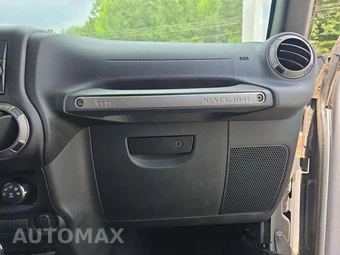 2015 Jeep Wrangler Unlimited Sport - miniatura 19