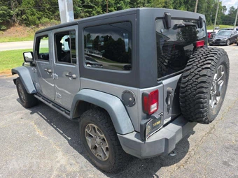 2015 Jeep Wrangler Unlimited Sport - miniatura 2
