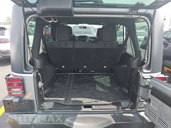 2015 Jeep Wrangler Unlimited Sport - miniatura 16