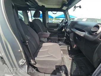 2015 Jeep Wrangler Unlimited Sport - miniatura 8